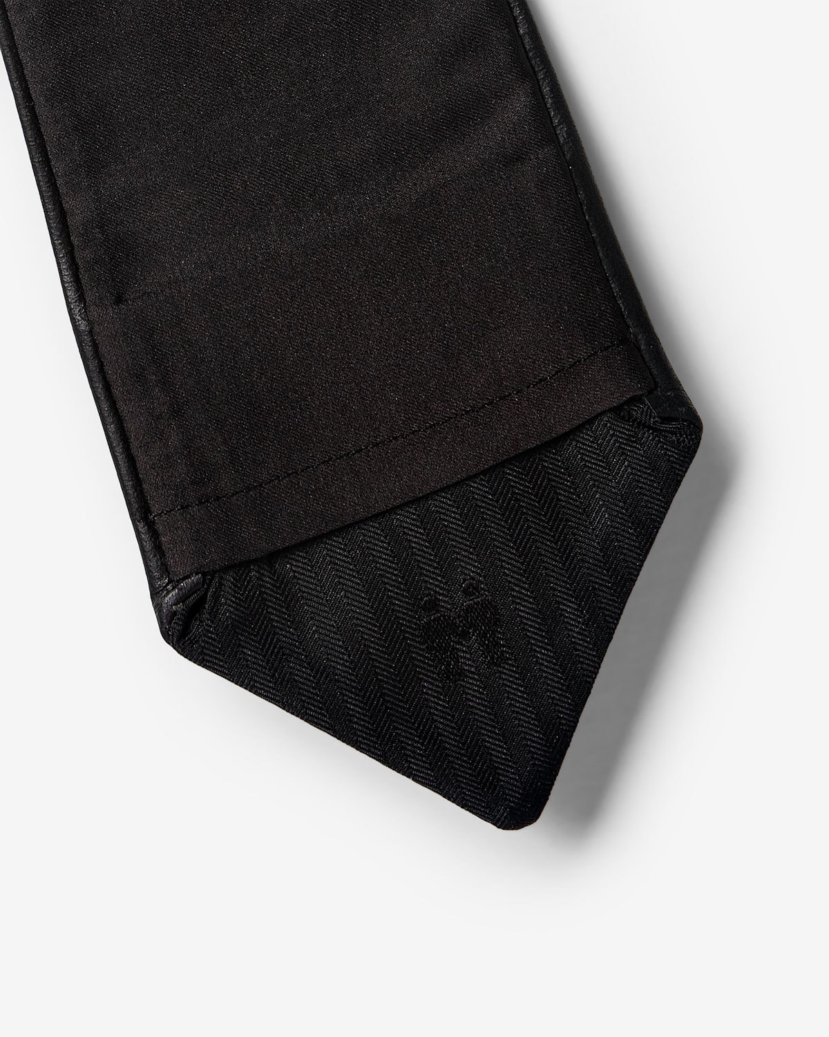 Gravata Slim Couro Preto