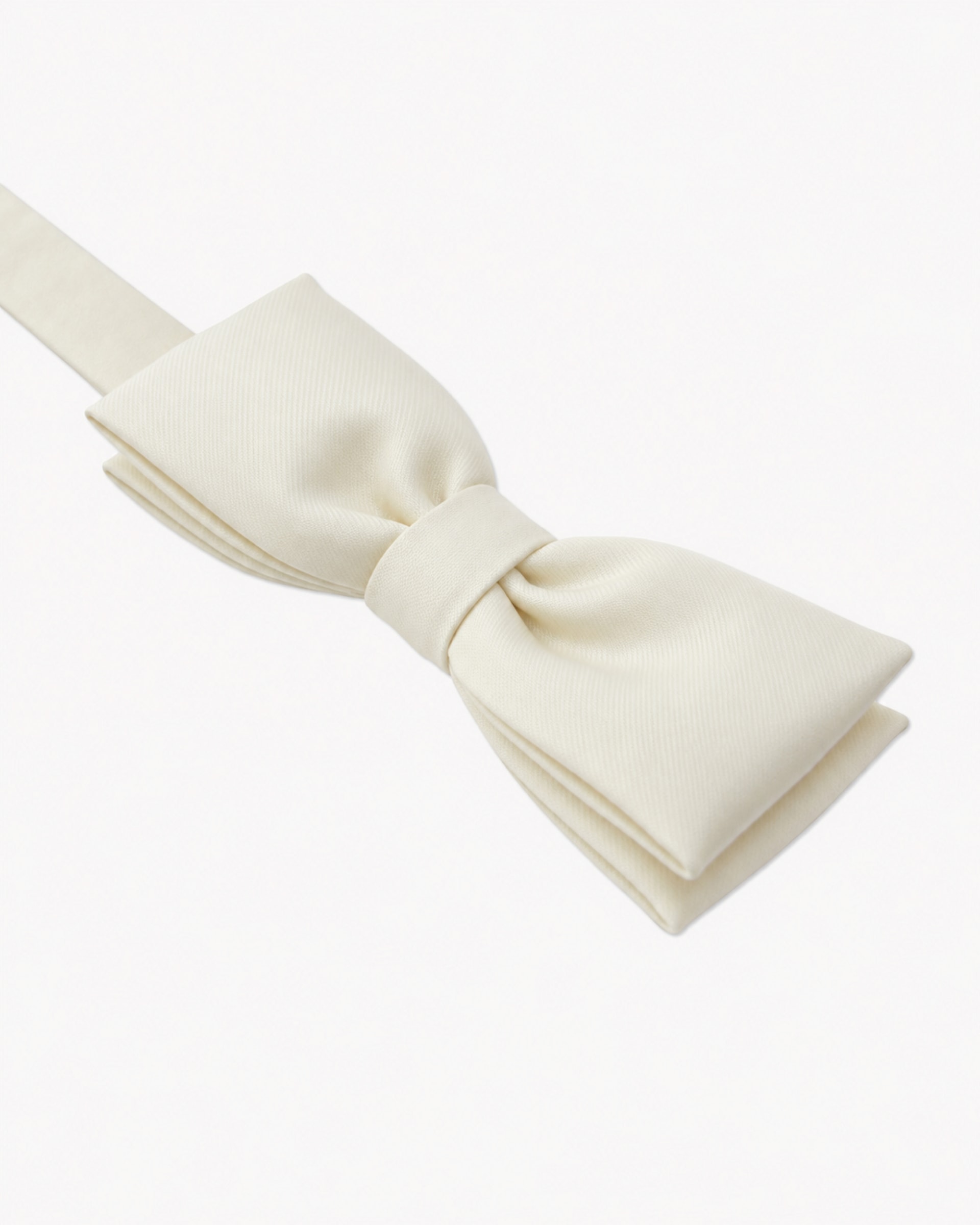 Gravata Borboleta Slim Lã Fria Off White